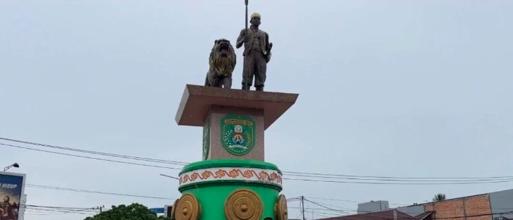 Patung Singa Sangatta