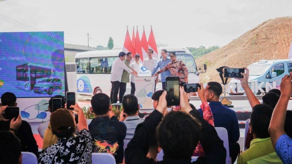 Pelopor Transportasi Ramah Lingkungan di IKN, Blue Bird Group Investasi ...